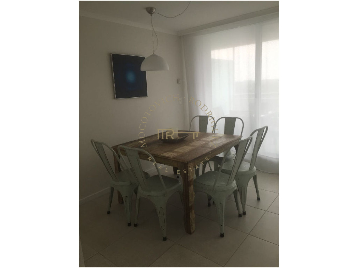 Apartamento ID.2661 - APARTAMENTO EN TORRE CON TODOS LOS SERVICIOS. A METROS DE PLAYA BRAVA.
