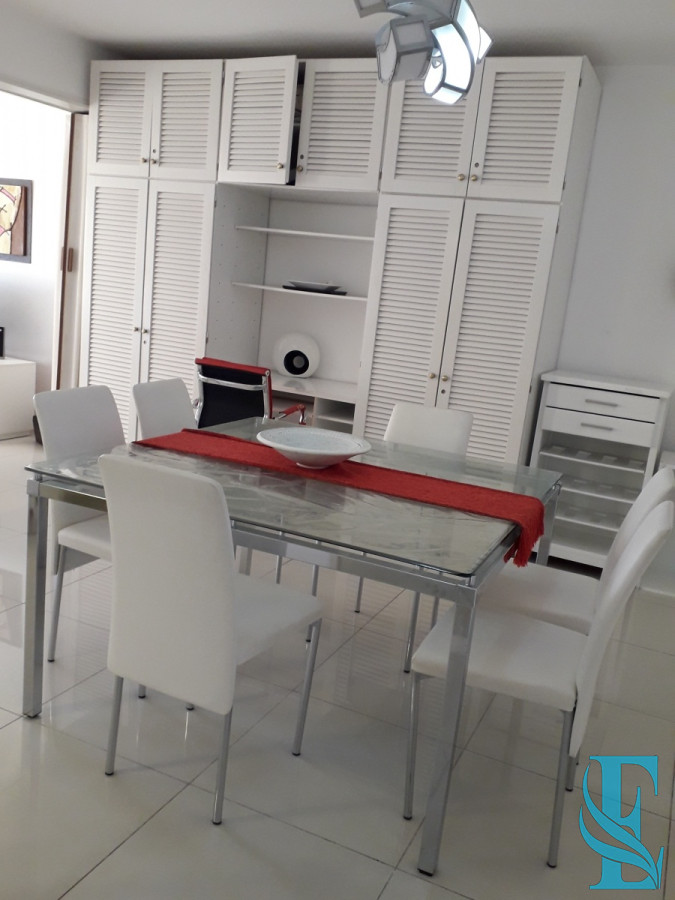 Apartamento ID.613 - edificio a metros de playa brava 