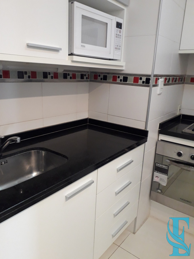 Apartamento ID.613 - edificio a metros de playa brava 