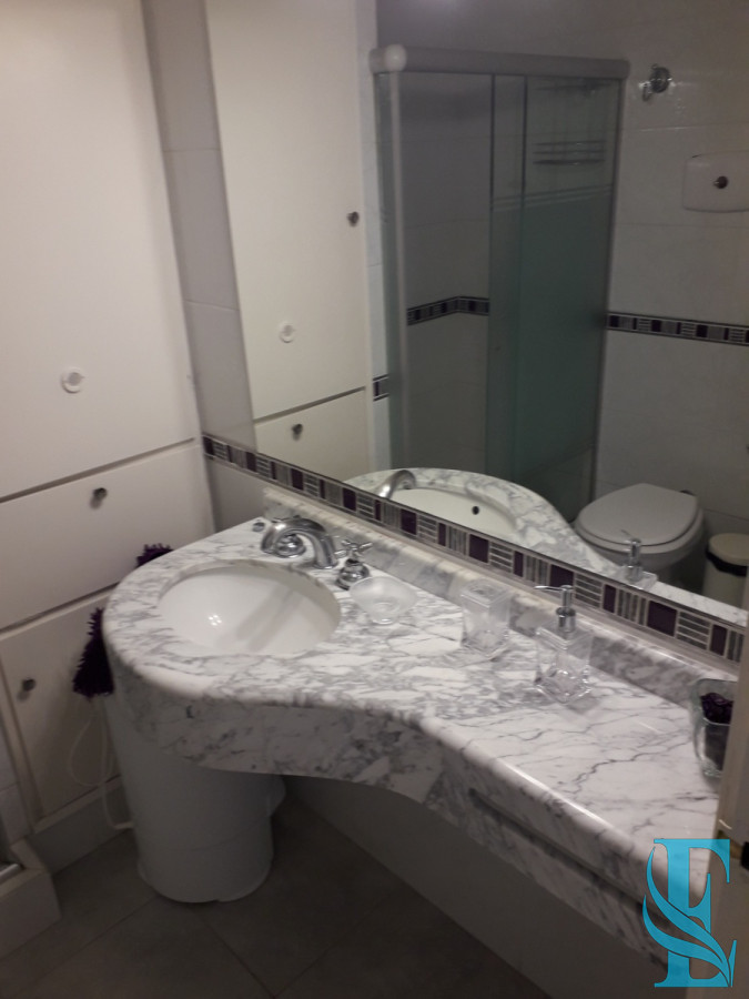 Apartamento ID.613 - edificio a metros de playa brava 