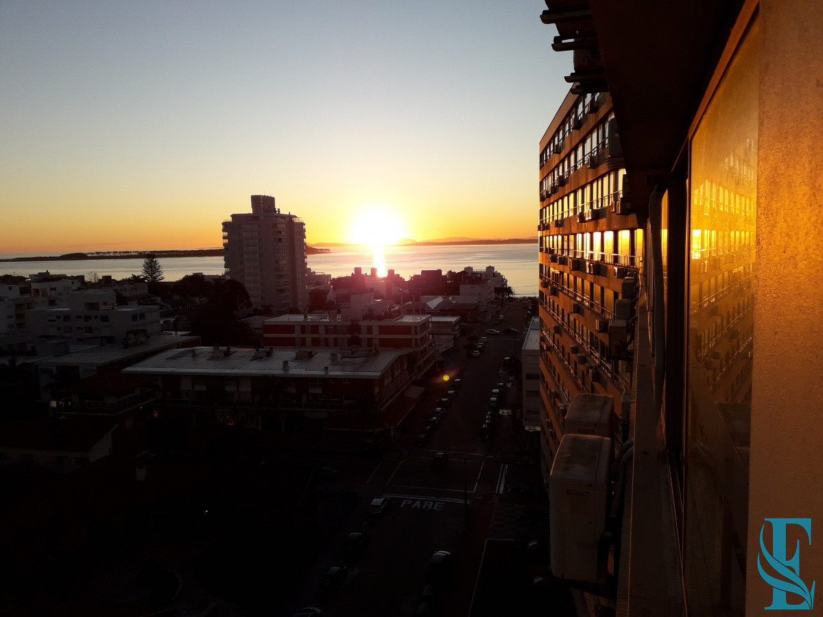 Apartamento ID.613 - edificio a metros de playa brava 