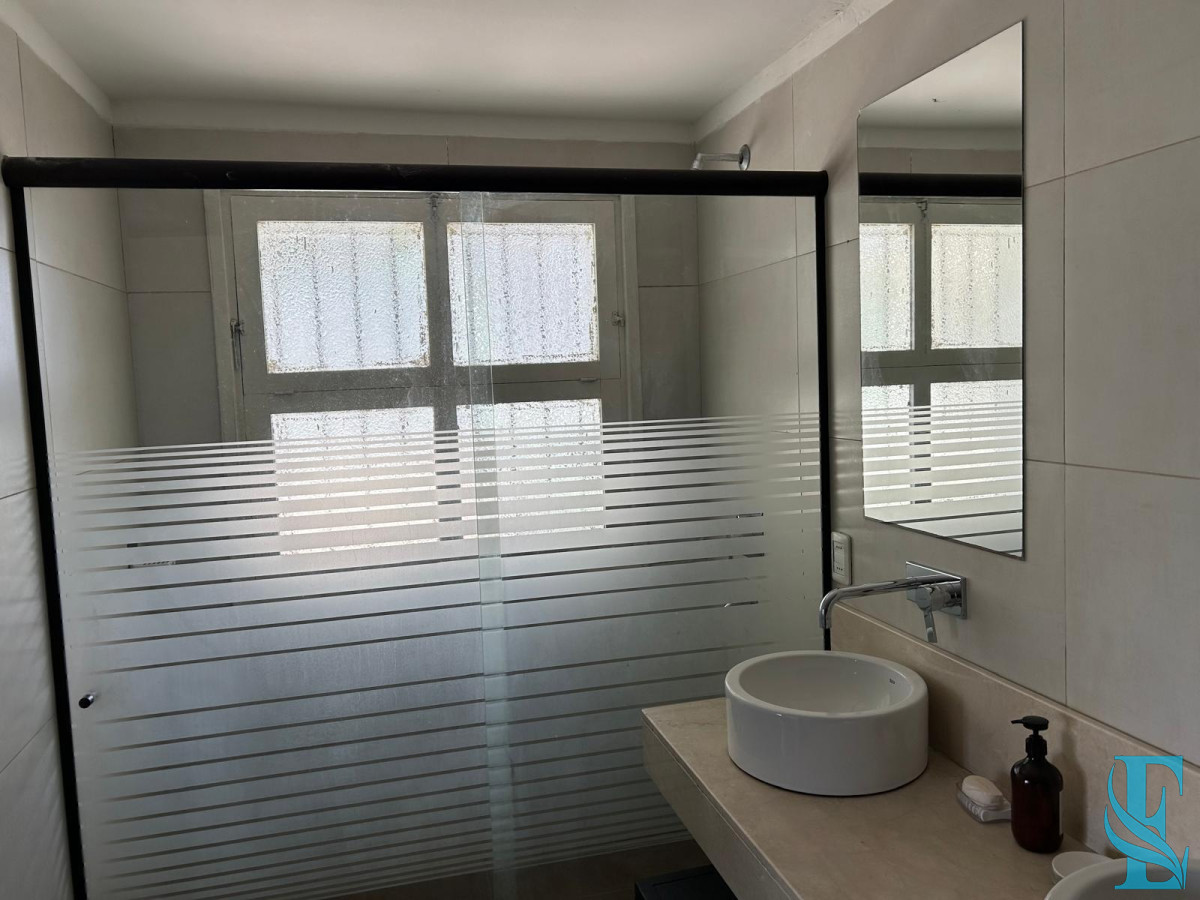 Casa ID.278 - Hermosa Casa en Playa Mansa consulte!!!!