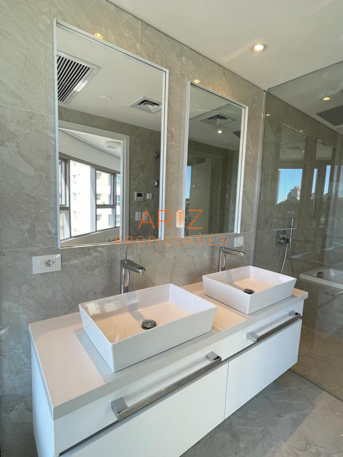 Apartamento ID.1379 - ALQUILO ANUAL APARTAMENTO 2 DORMITORIOS 3 BAÑOS TRUMP TOWER BRAVA PUNTA DEL ESTE