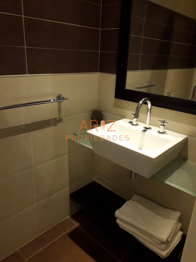 Apartamento ID.2065 - ALQUILER ANUAL 2 DORMITORIOS 2 BAÑOS DE CATEGORIA PUNTA DEL ESTE