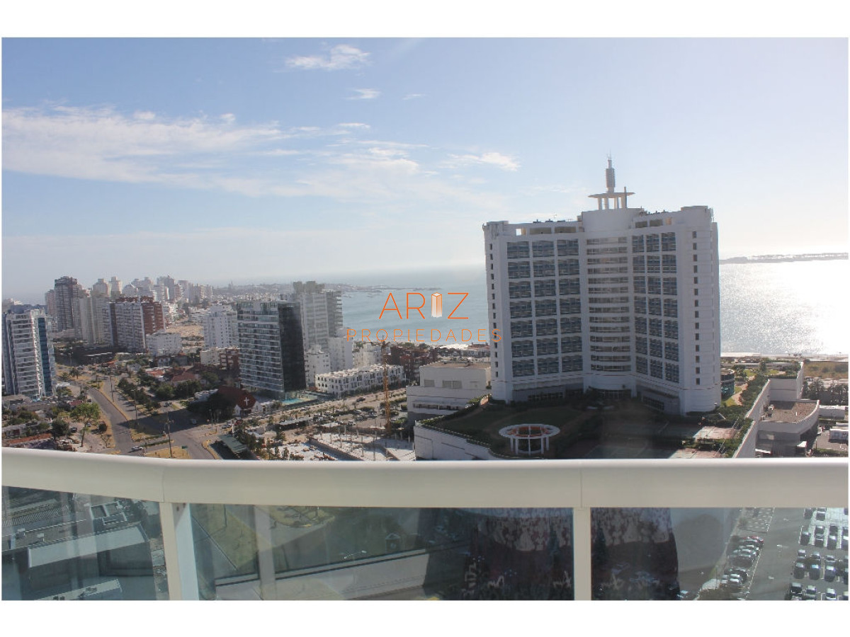 Apartamento ID.1377 - VENDO APARTAMENTO VISTA AL MAR 3 DORMITORIOS Y DEPENDENCIA 3 BAÑOS PUNTA DEL ESTE MANSA