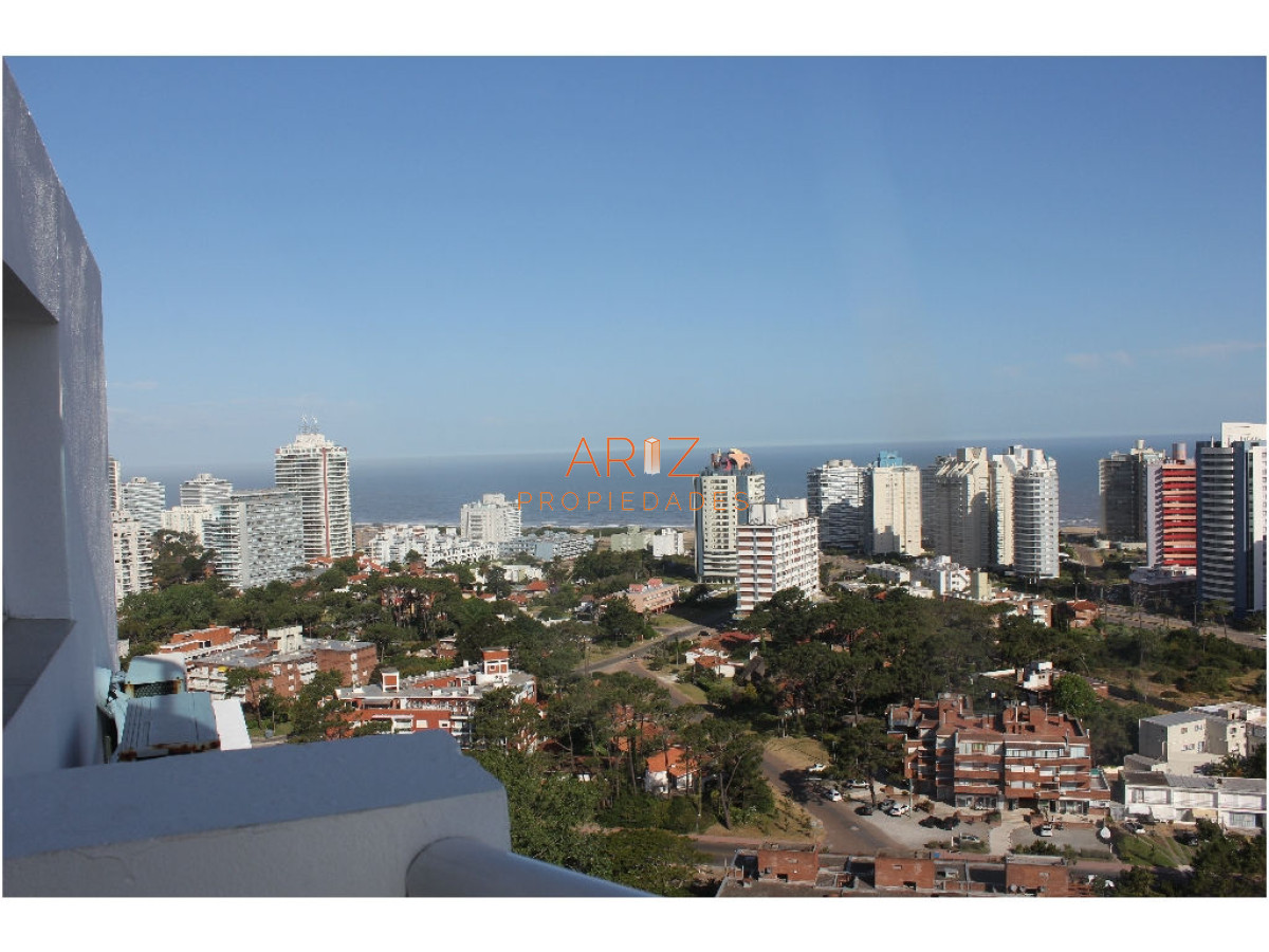 Apartamento ID.1377 - VENDO APARTAMENTO VISTA AL MAR 3 DORMITORIOS Y DEPENDENCIA 3 BAÑOS PUNTA DEL ESTE MANSA