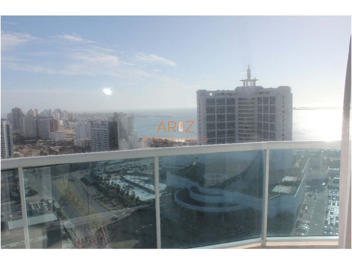 Apartamento ID.1377 - VENDO APARTAMENTO VISTA AL MAR 3 DORMITORIOS Y DEPENDENCIA 3 BAÑOS PUNTA DEL ESTE MANSA