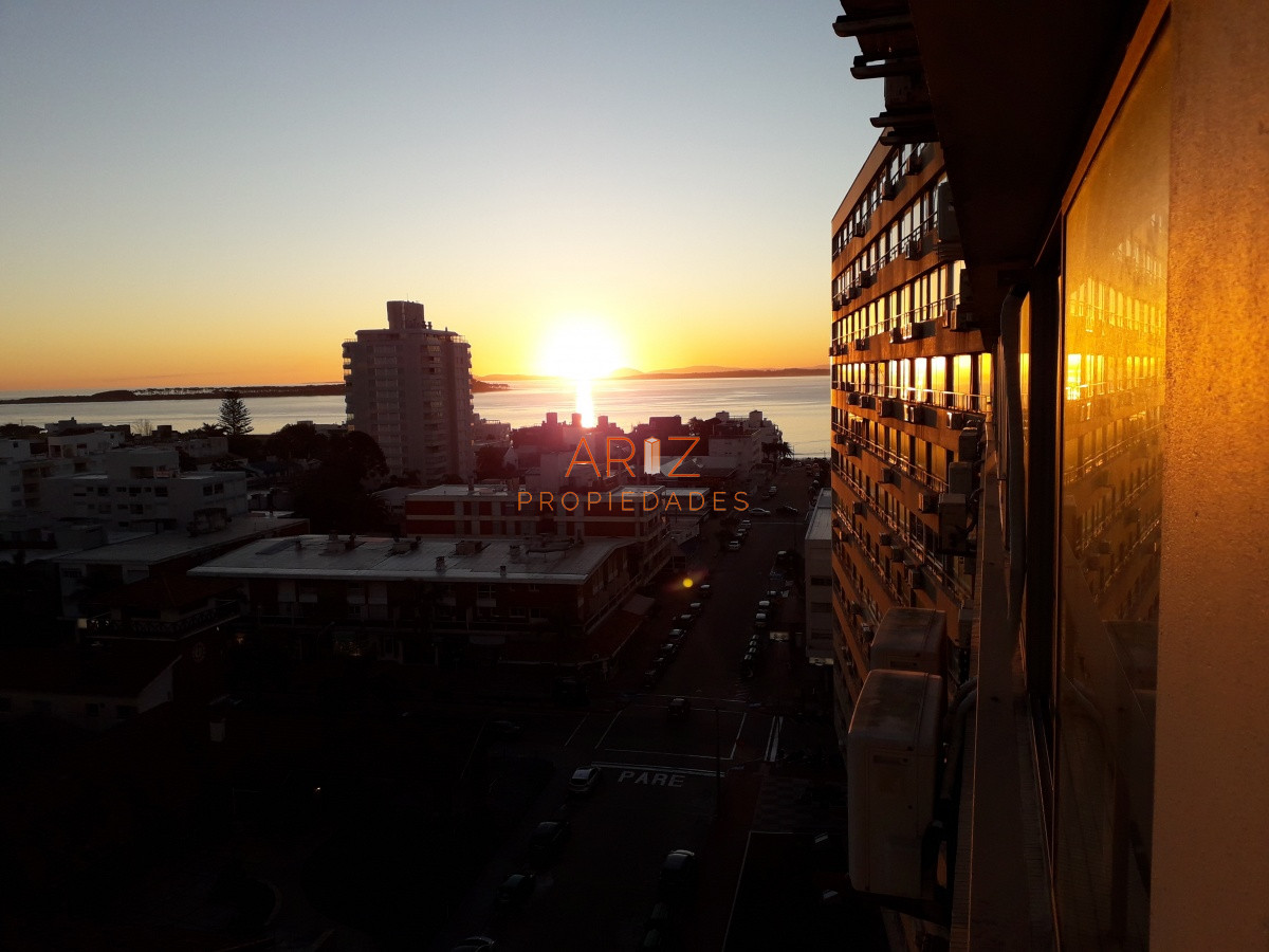 Apartamento ID.476 - VENDO APARTAMENTO 1 DORMITORIO PENINSULA PUNTA DEL ESTE VISTA AL MAR