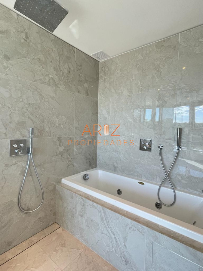 Apartamento ID.1379 - ALQUILO ANUAL APARTAMENTO 2 DORMITORIOS 3 BAÑOS TRUMP TOWER BRAVA PUNTA DEL ESTE