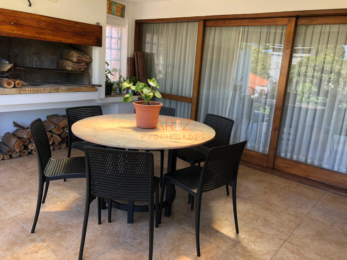 Casa ID.1636 - ALQUILER TEMPORADA LINDA CASA 4 DORMITORIOS PUNTA DEL ESTE MANSA
