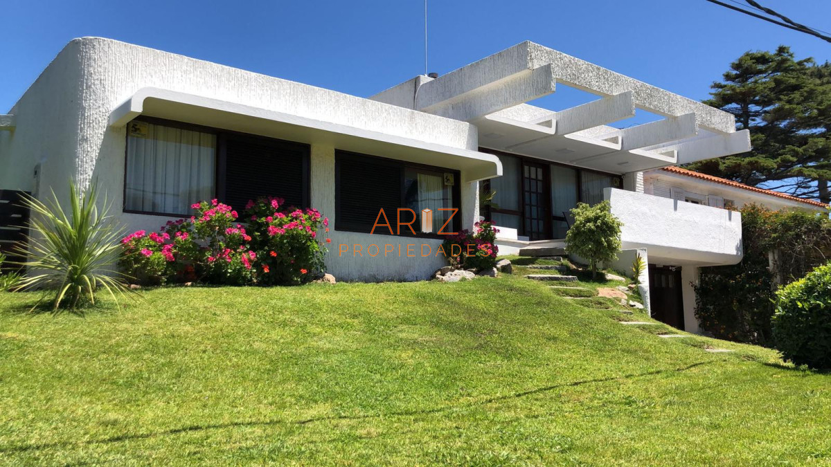 Casa ID.1636 - ALQUILER TEMPORADA LINDA CASA 4 DORMITORIOS PUNTA DEL ESTE MANSA