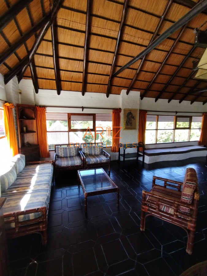 Casa ID.1946 - VENTA DE HERMOSA CASA EN BARRIO PINARES - 3 DORMITORIOS - 