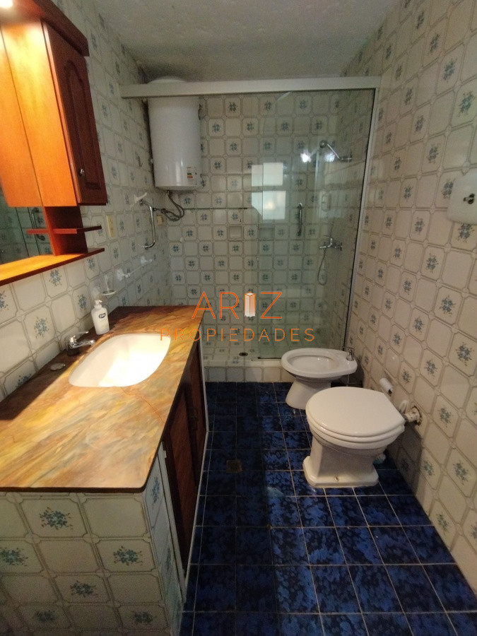 Casa ID.1946 - VENTA DE HERMOSA CASA EN BARRIO PINARES - 3 DORMITORIOS - 