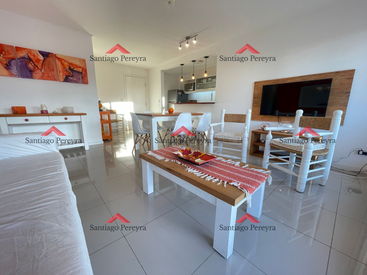 Apartamento ID.16106 - Apartamento de 2 dormitorios con parrillero propio en Aidy Grill