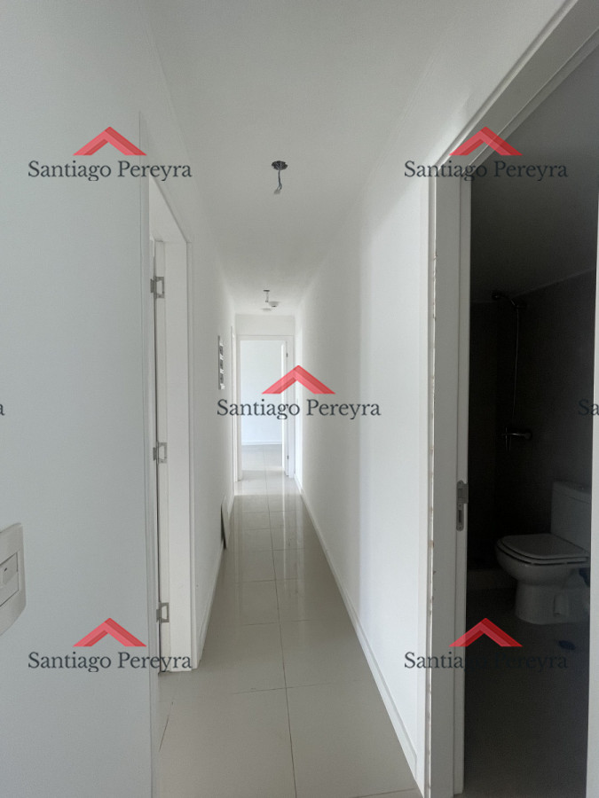 Apartamento ID.14700 - Amplio apartemento en venta, 2 dormitorios 2 baños parrillero propio y amplio balcon edificio moderno con amenities