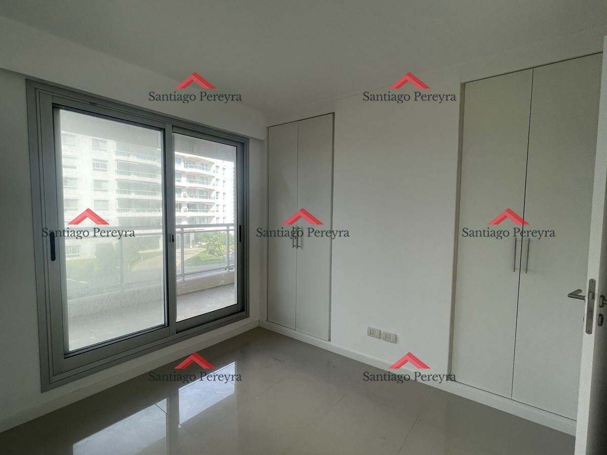 Apartamento ID.14700 - Amplio apartemento en venta, 2 dormitorios 2 baños parrillero propio y amplio balcon edificio moderno con amenities