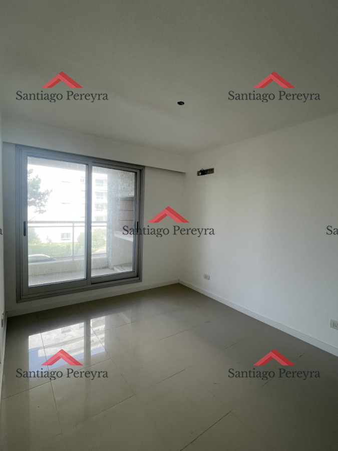 Apartamento ID.14700 - Amplio apartemento en venta, 2 dormitorios 2 baños parrillero propio y amplio balcon edificio moderno con amenities
