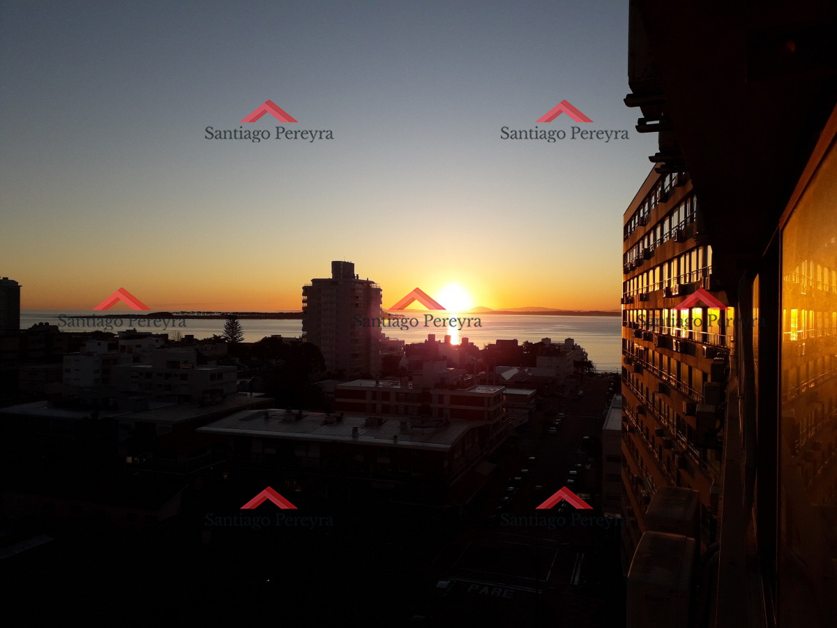 Apartamento ID.7787 - edificio a metros de playa brava 