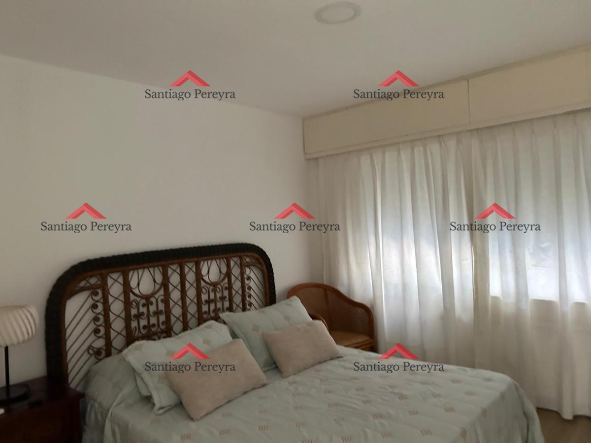 Casa ID.14636 - Hermosa Casa en Playa Mansa consulte!!!!