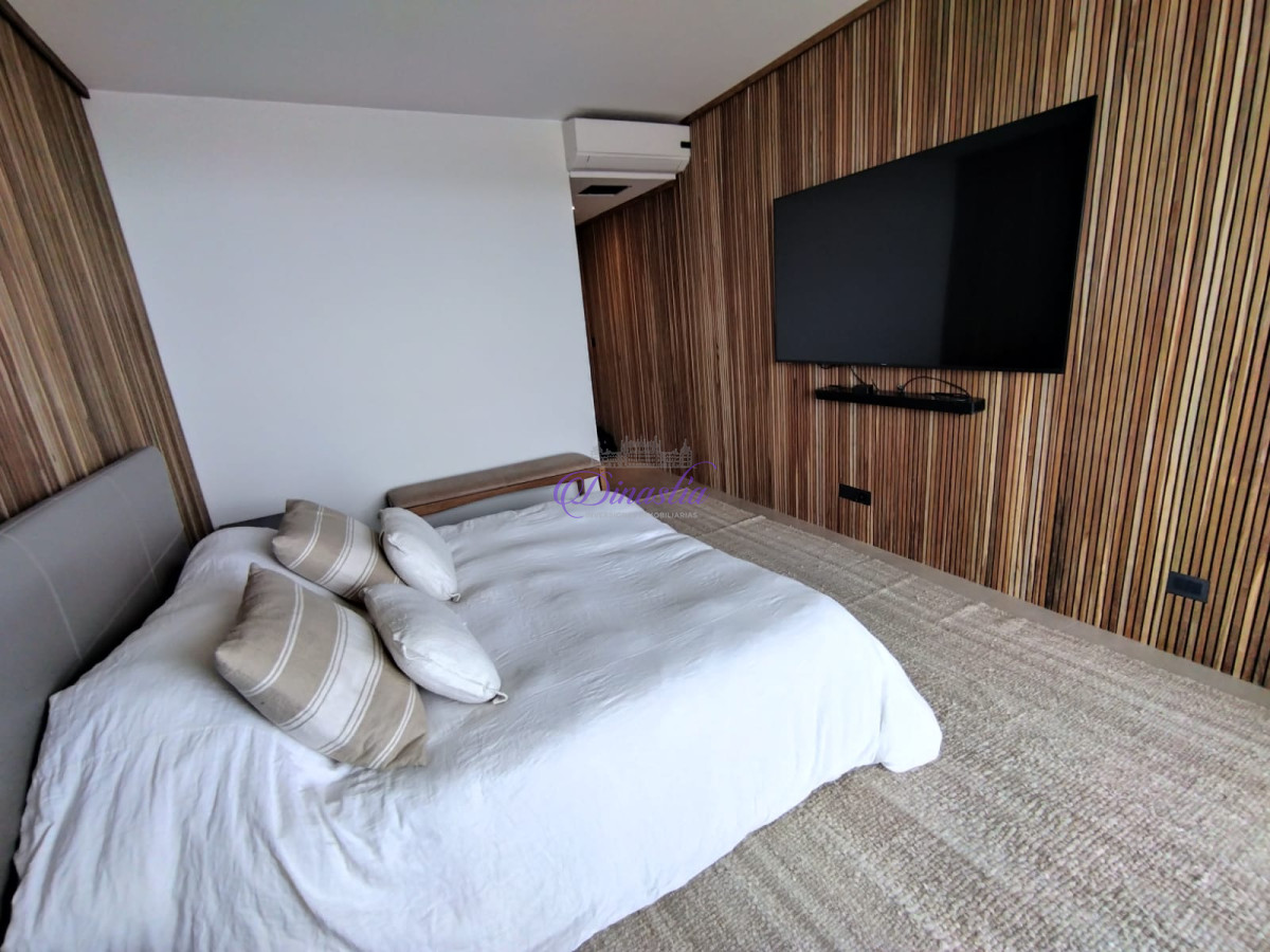 Apartamento ID.234 - Venta Apartamento de 3 dormitorios y dependencia en La Barra, Maldonado.