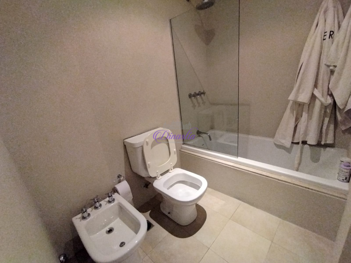 Apartamento ID.234 - Venta Apartamento de 3 dormitorios y dependencia en La Barra, Maldonado.