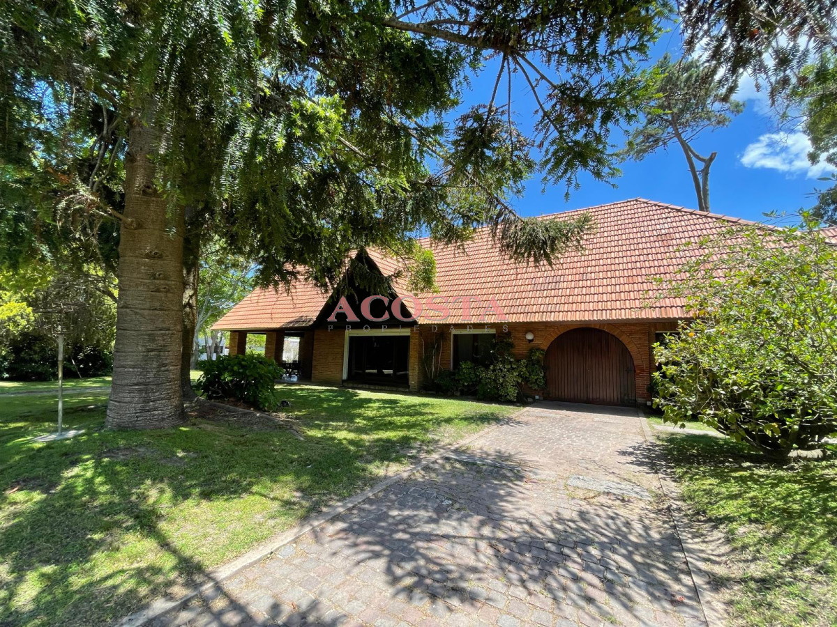 Casa ID.238 - Casa en Punta del Este 