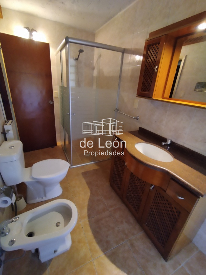 Casa ID.15073 - Casa de 3 dormitorios en venta en pinares, Punta del Este 