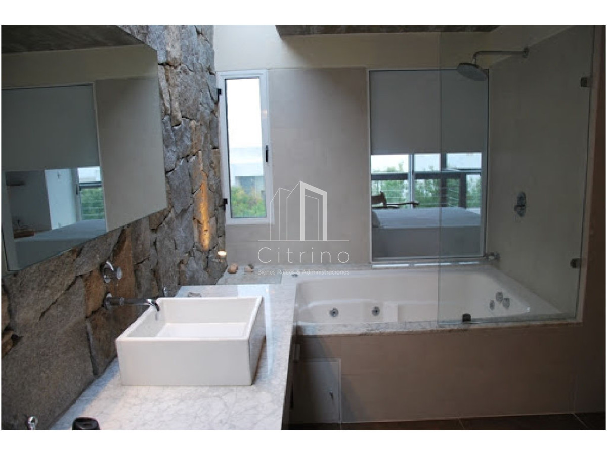 Casa ID.447 - casa en venta y alquiler zona de manantiales 