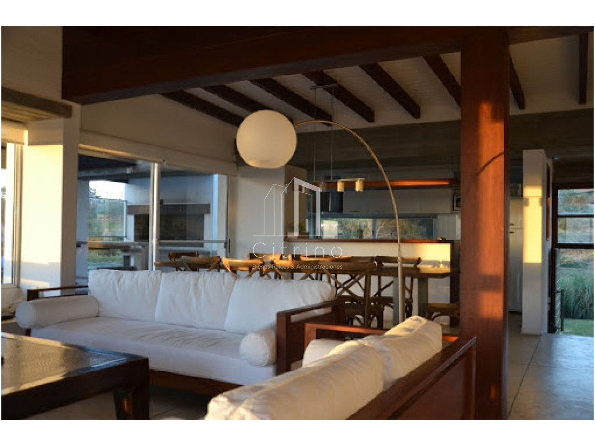 Casa ID.447 - casa en venta y alquiler zona de manantiales 
