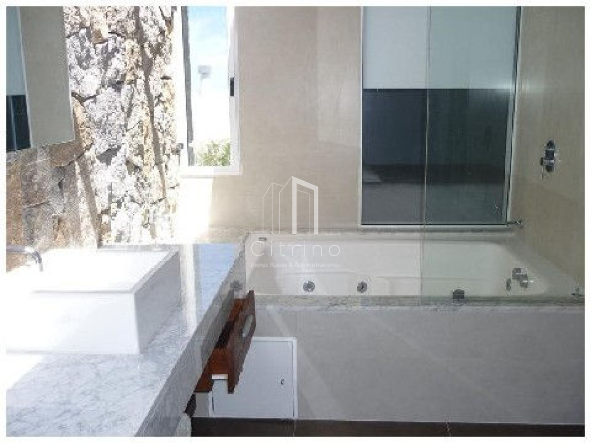 Casa ID.447 - casa en venta y alquiler zona de manantiales 