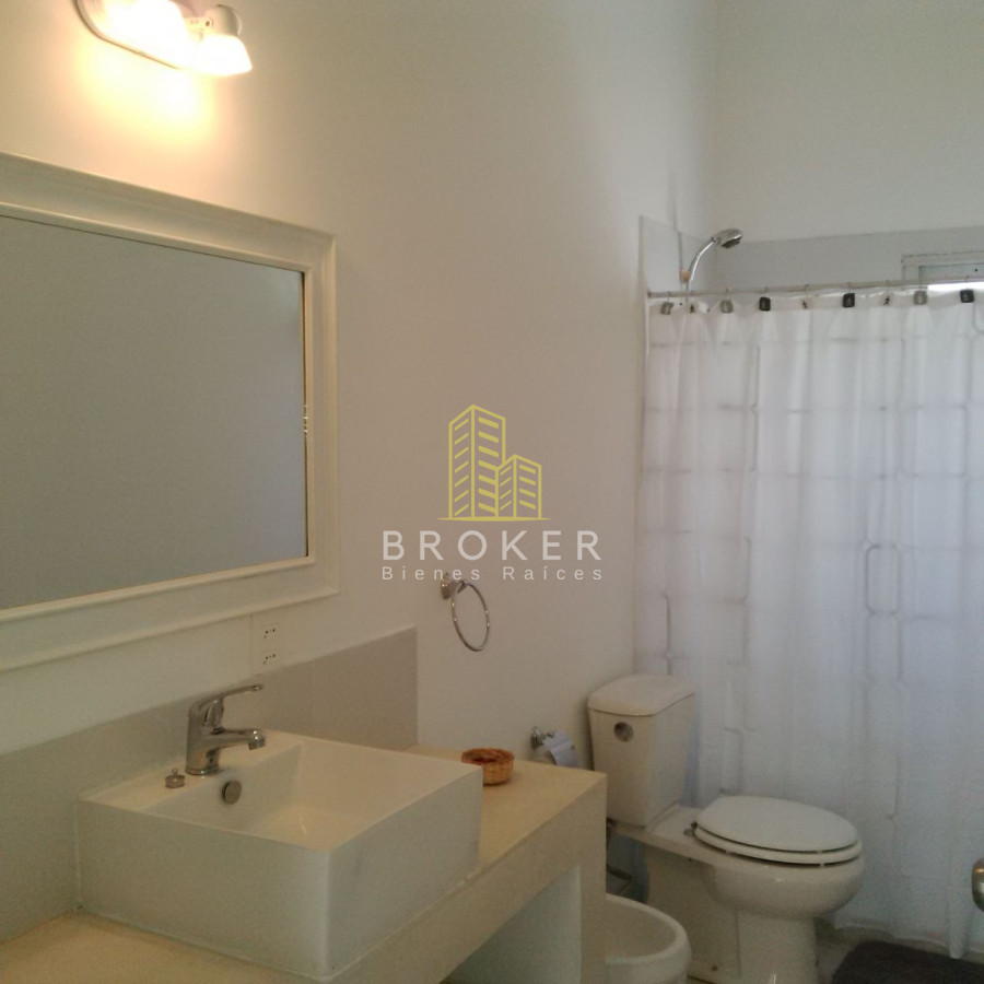 Casa ID.372/Casa_en_barrio_privado_ - Casa en barrio privado 