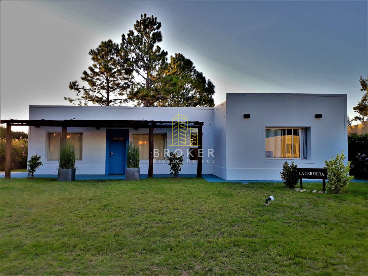 Casa ID.372/Casa_en_barrio_privado_ - Casa en barrio privado 