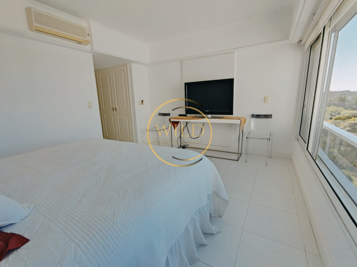 Apartamento ID.2293 - ALQUILER DE TEMPORADA DE HERMOSO APARTAMENTO 4 DORMITORIOS PRIMERA LINEA BRAVA