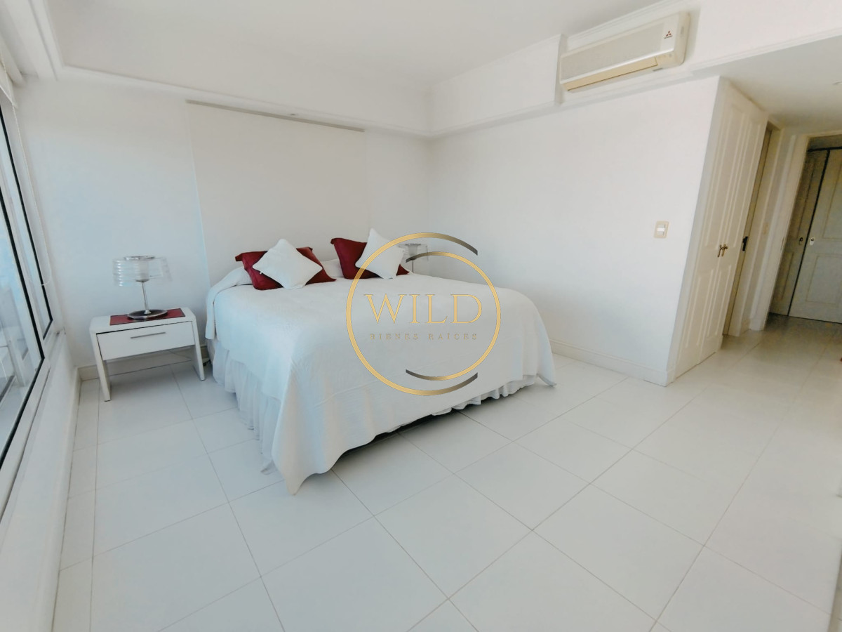 Apartamento ID.2293 - ALQUILER DE TEMPORADA DE HERMOSO APARTAMENTO 4 DORMITORIOS PRIMERA LINEA BRAVA