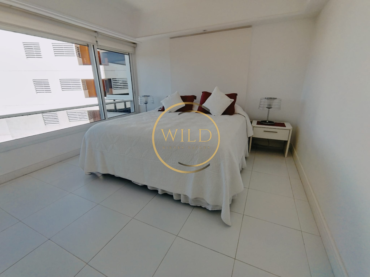 Apartamento ID.2293 - ALQUILER DE TEMPORADA DE HERMOSO APARTAMENTO 4 DORMITORIOS PRIMERA LINEA BRAVA
