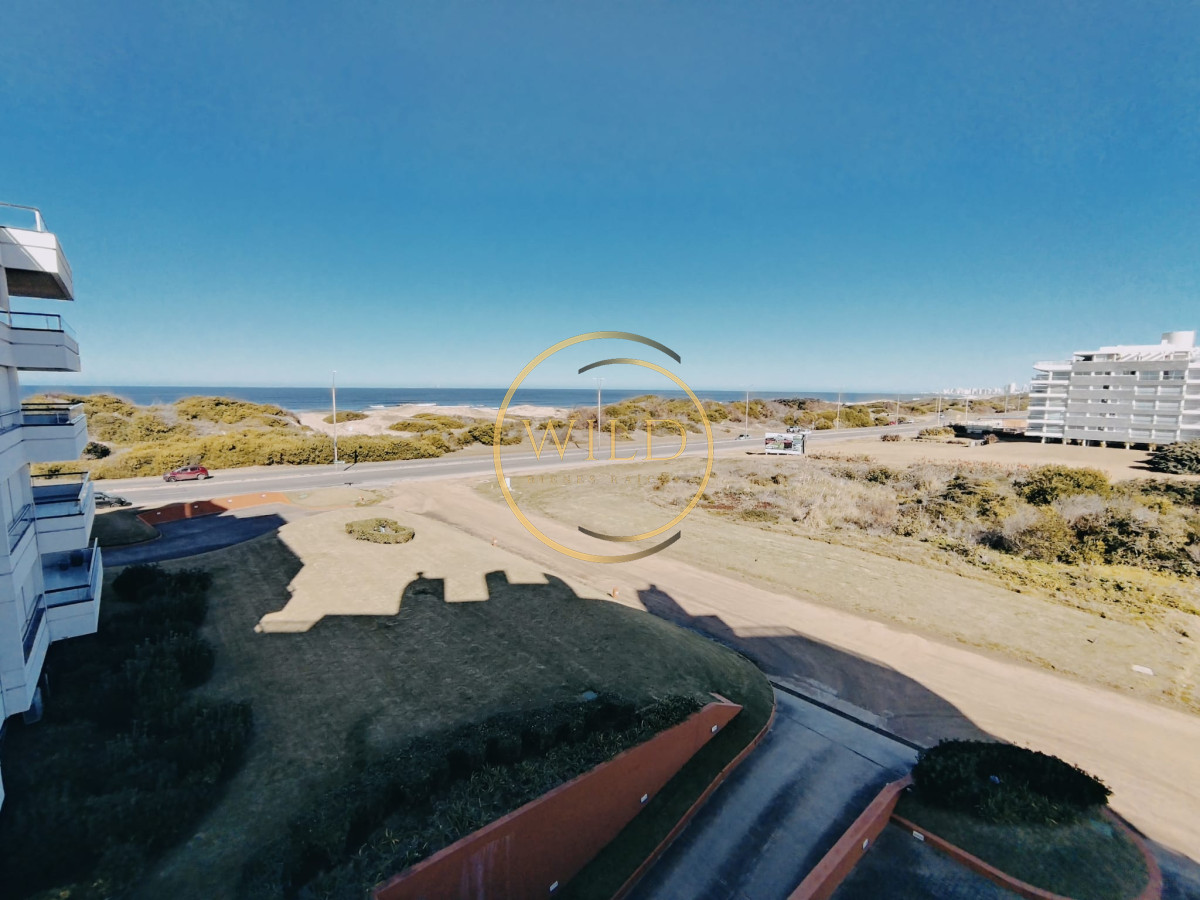 Apartamento ID.2293 - ALQUILER DE TEMPORADA DE HERMOSO APARTAMENTO 4 DORMITORIOS PRIMERA LINEA BRAVA