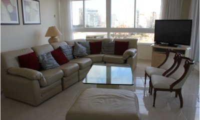 Apartamento en Punta del Este, Mansa