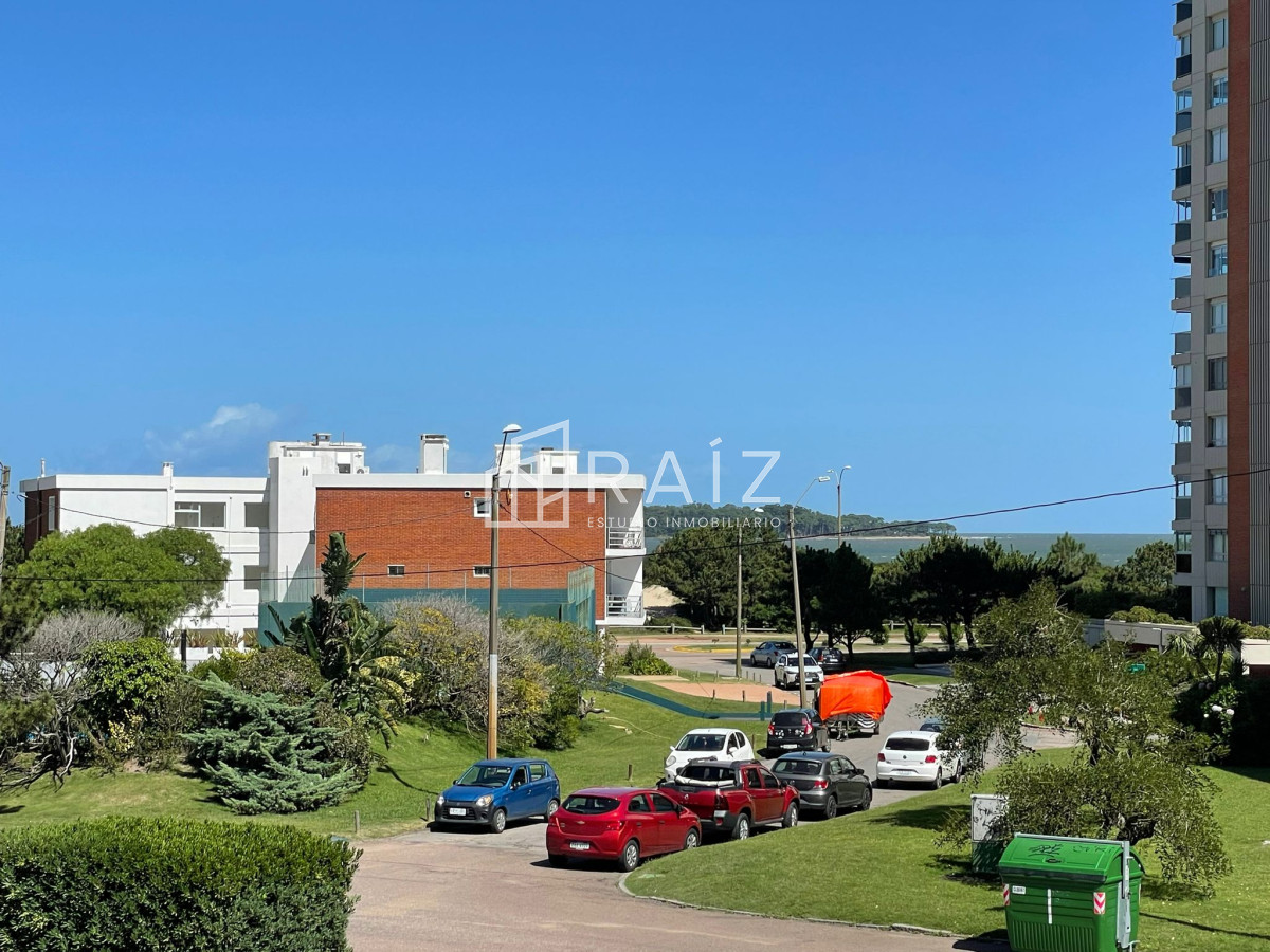 Apartamento ID.9019 - Apartamento en Punta del Este en alquiler anual 