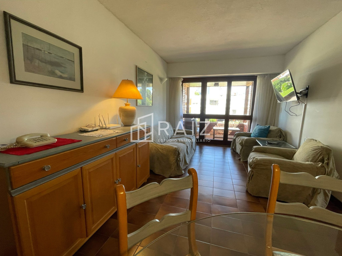 Apartamento ID.9019 - Apartamento en Punta del Este en alquiler anual 