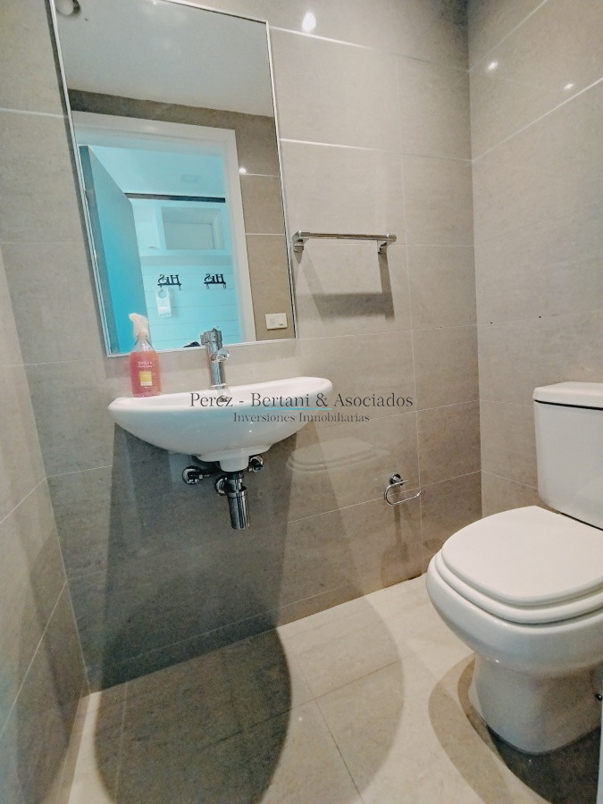 Apartamento ID.202 - VENTA DE HERMOSO PENTHOUSE DE 2 DORMITORIOS CON BAÑOS EN SUITE, HERMOSA VISTA MANSA Y BRAVA..