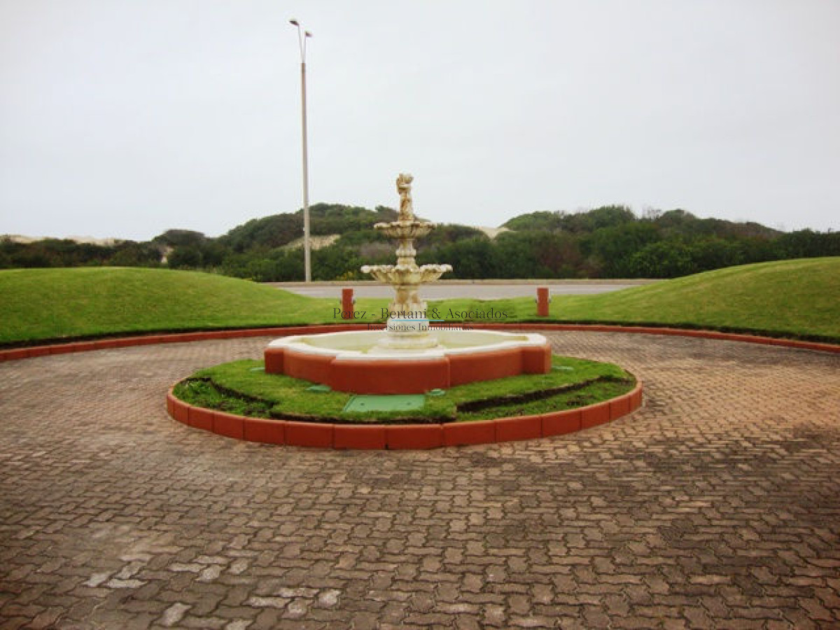 Apartamento ID.942 - Venta y Alquiler Apartamento 4dm  Playa Brava