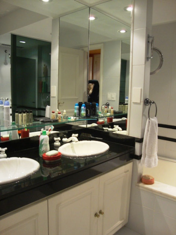 Apartamento ID.942 - Venta y Alquiler Apartamento 4dm  Playa Brava