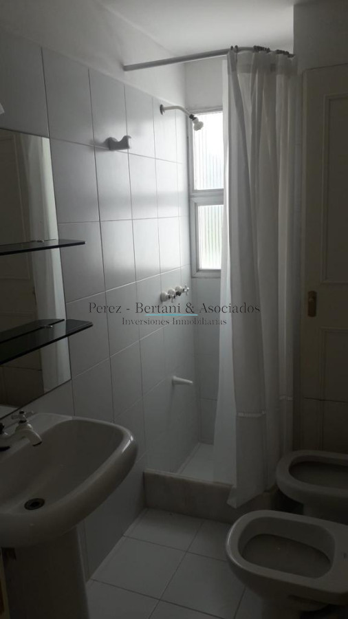 Apartamento ID.943 - Venta y alquiler Apartamento 4 dm Zona Playa Brava