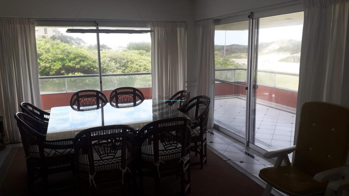 Apartamento ID.943 - Venta y alquiler Apartamento 4 dm Zona Playa Brava