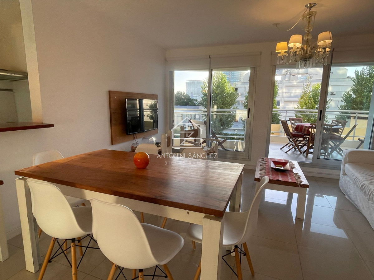 Apartamento ID.1804 - Apartamento en alquiler anual en Punta del Este 