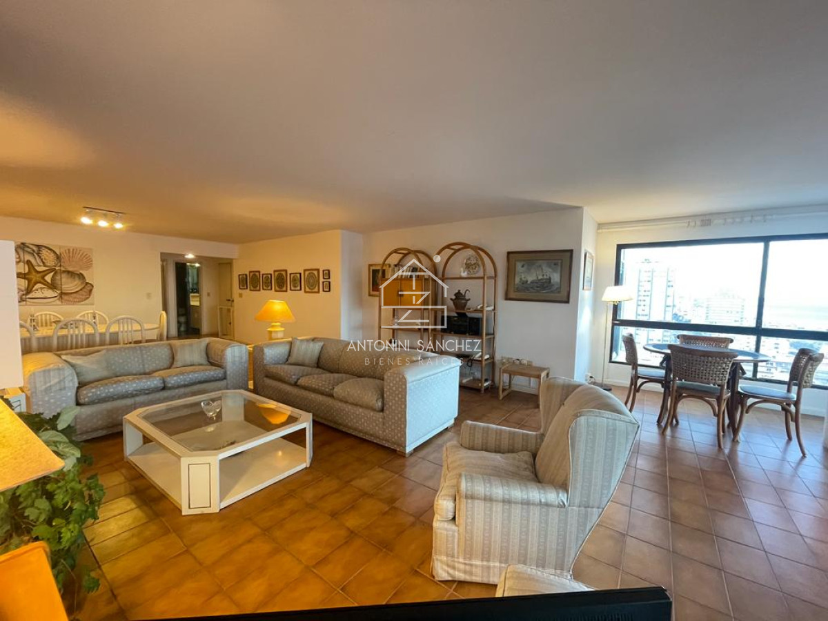Apartamento ID.1274 - Apartamento en torre de categoría 