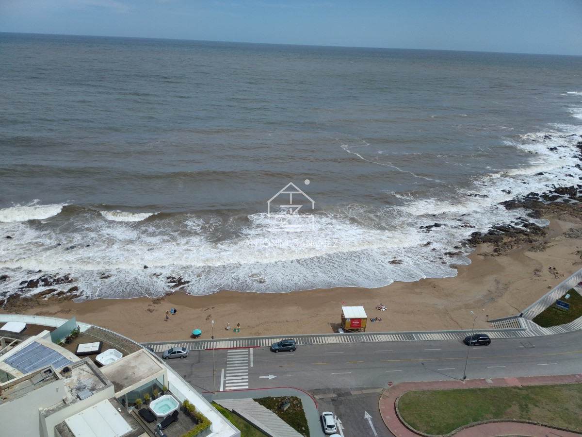 Apartamento ID.1273 - apartamento en zona de Peninsula  con hermosa vista a playa brava 