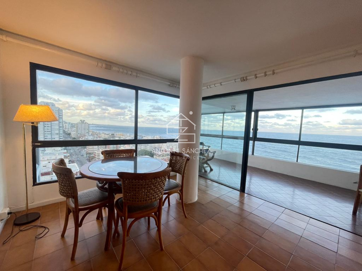 Apartamento ID.1274 - Apartamento en torre de categoría 