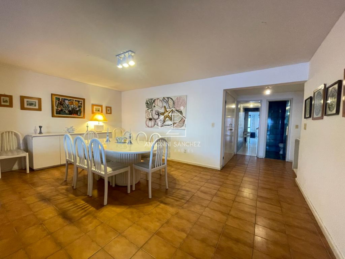 Apartamento ID.1274 - Apartamento en torre de categoría 
