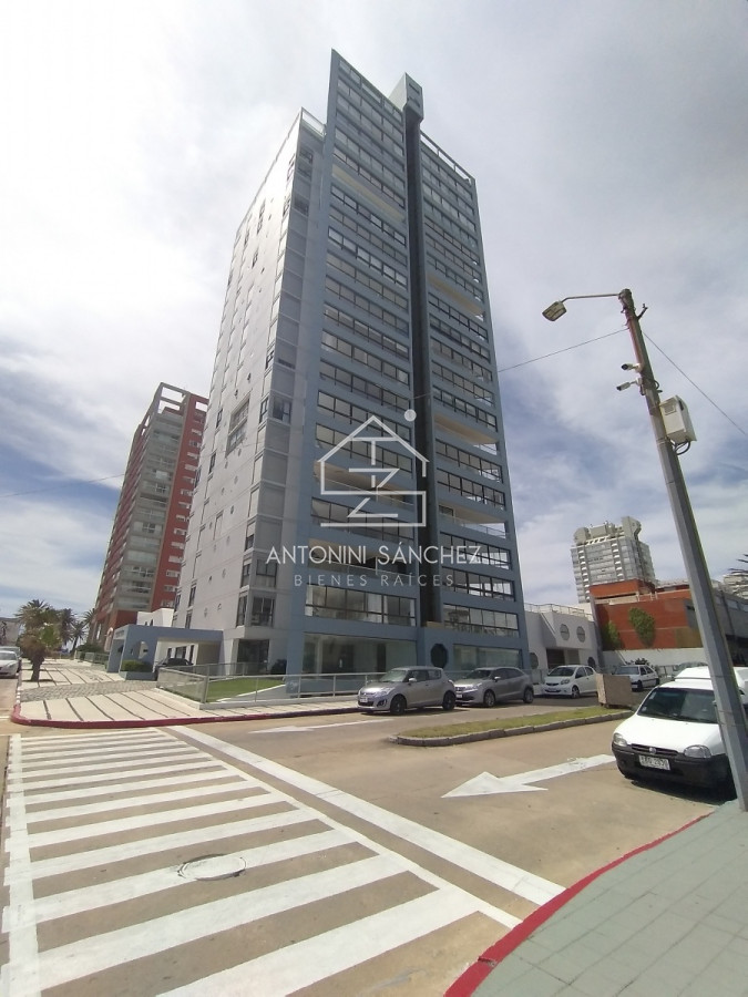 Apartamento ID.1273 - apartamento en zona de Peninsula  con hermosa vista a playa brava 